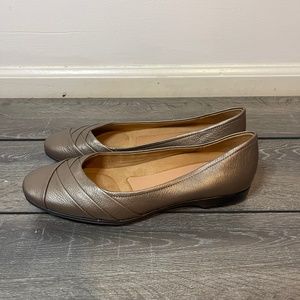 Naturalizer Bronze Brown Leather Close Toed Shoe Women’s Size 11 Narrow